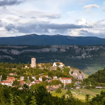 Moirai * Gračišče