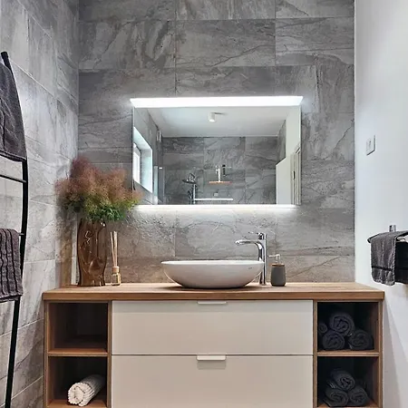 Moirai Apartment *