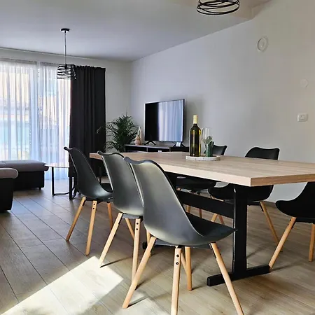 Moirai Apartman Gracisce